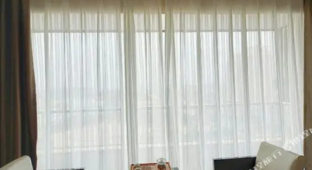 Tian Cheng Tai He Hotel, Boek Hotel Qiubei Yunnan