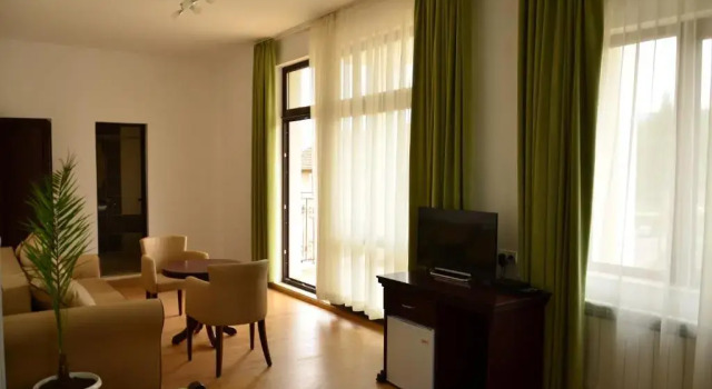 Guest House Nocturno, Забронировать Гостевой дом Отели Берковица с парковкой, Парковка