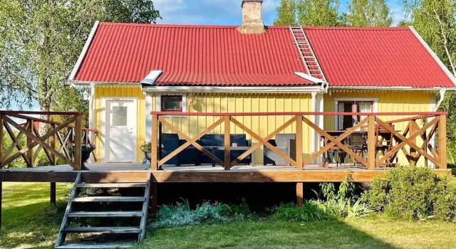 Коттедж 7 person holiday home in HÖGSBY-By Traum