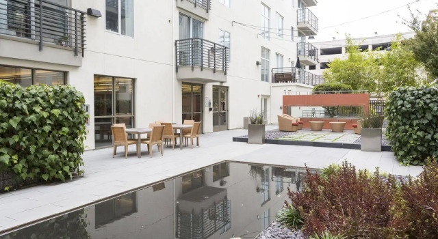 Ginosi East Bay Apartel, Забронировать Отель Окленд Область залива Сан-Франциско, рядом с Oakland Care Center