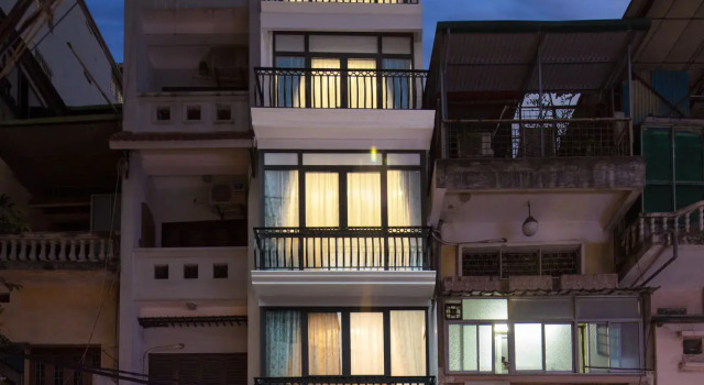 Holiday Emerald Hotel