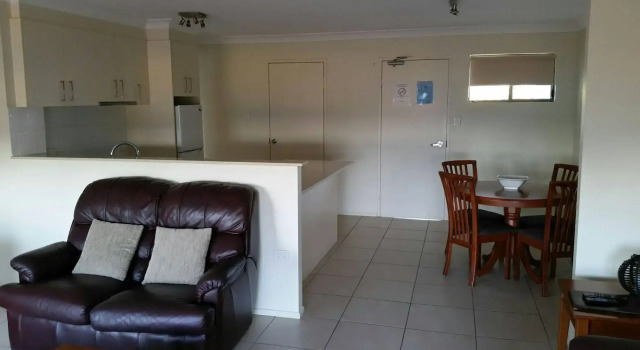 Lamor Apartments, Prenota Appartamento Hotel a Queensland con parcheggio, Parcheggio