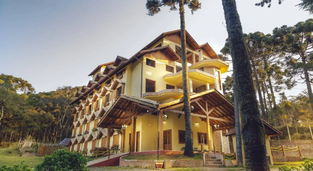 Hotel Guanxi, Забронировать Отель Отели Монти-Верди с парковкой, рядом с Municipal Stadium Verner Grimberg Monte Verde, Парковка