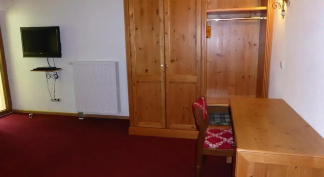 Gasthaus - Pension - Café Dörfl, Prenota Hotel Kiefersfelden Chiemgau