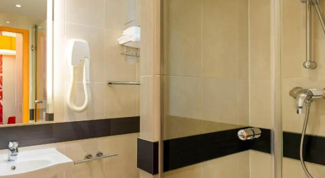Одноместный номер Standard ibis Styles Paris La Défense Courbevoie
