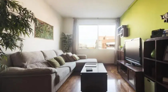 LittleHouse B&B, Забронировать Гостевой дом Барселона провинция Барселона, рядом с Museu de Carrosses Fúnebres