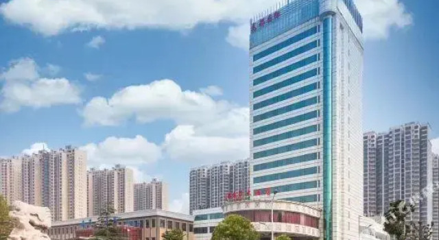 Jinan Longdu International Minghu Hotel, Забронировать Отель Бизнес-отели Шаньдун, 4* 5*