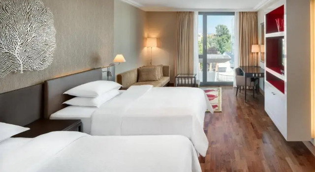 Четырёхместный номер Classic Sheraton Bratislava Hotel