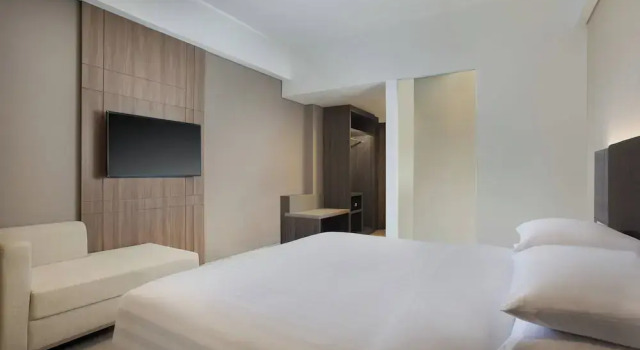 Двухместный номер Standard с балконом и с видом на сад Fairfield by Marriott Belitung
