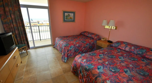 Люкс с 2 комнатами с видом на океан Beach Terrace Motor Inn