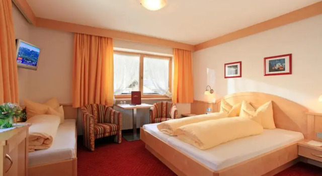 Трёхместный номер Standard Hotel Eggerwirt