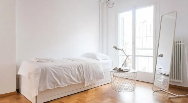Chill like a local in Condo near historical sites!