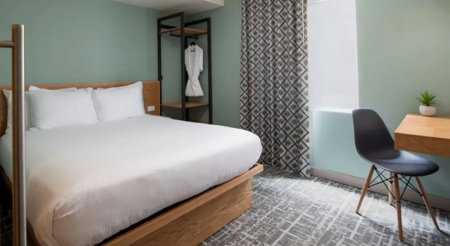Двухместный номер Comfort Hotel Keen