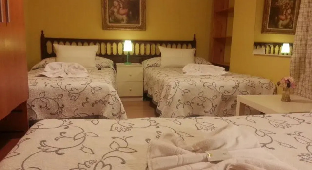 Hostal Casa de Huespedes Marisol, Забронировать Гостевой дом Мадрид Провинция Мадрид, рядом с Дом-музей Лопе де Вега
