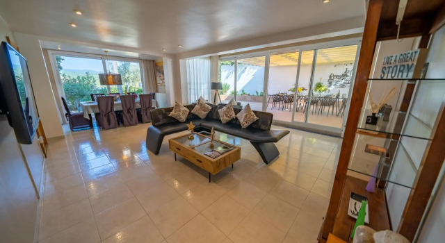 Villa Lux Gallery AC, Забронировать Вилла Льорет-де-Мар Коста-Брава, рядом с Гномопарк