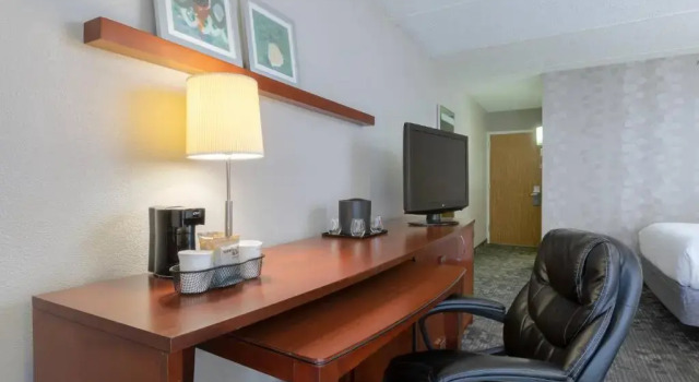 Номер Standard Courtyard by Marriott Atlanta Windy Hill/Ballpark