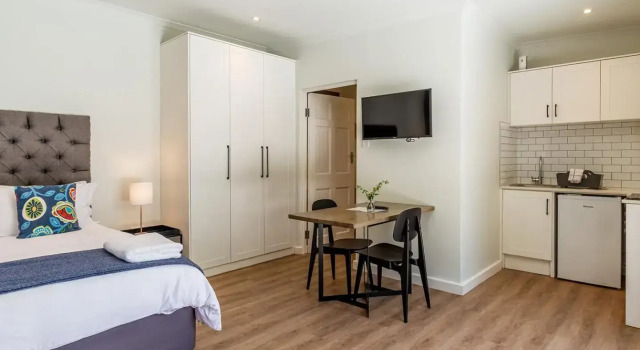Oak Manor Boutique Guest House, Забронировать Отель Отели Cape Peninsula с бассейном, Бассейн