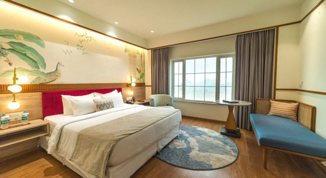 Номер Premium Nidhivan Sarovar Portico Vrindavan