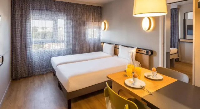 Двухместная студия Aparthotel Adagio access Montpellier Centre