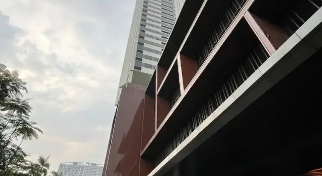 Premium Collins Boulevard Near Airport, Réserver Hôtel Hôtels SPA à Tangerang, près de Centre commercial Grand Serpong Mall, SPA