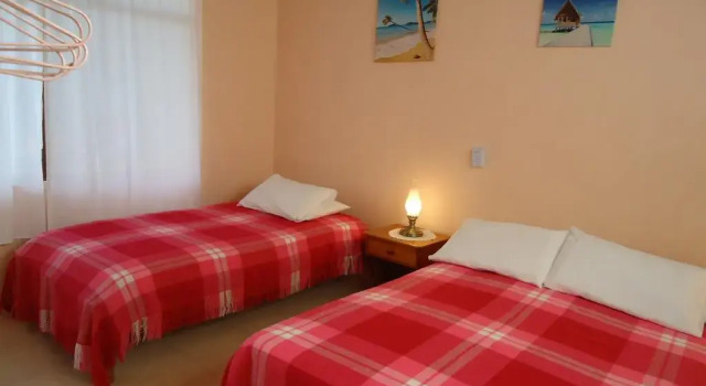 Cartago Bay, Boek Hotel Puerto Villamil 