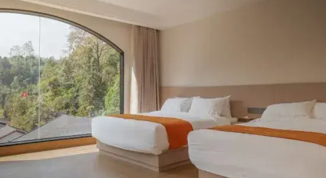 Семейный люкс с видом на горы Detian 61 Homestay (Detian Waterfall Branch)