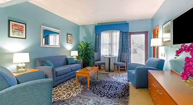 Двухместный люкс Unity Hotel and Conference Ctr, an Ascend Collection Hotel