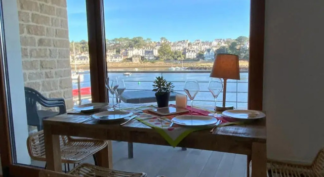 Апартаменты Appartement Face à la Mer -Port d'Audierne
