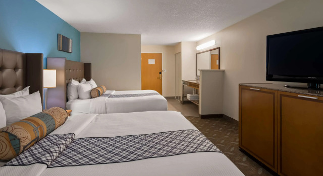 Четырёхместный номер Standard Best Western Plus Liberty Lake Inn