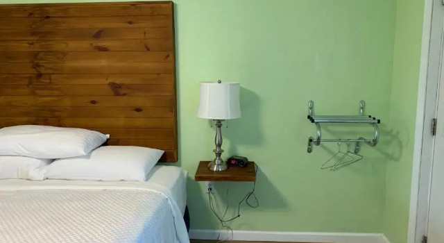 Номер Standard Lake Inn and Restaurant