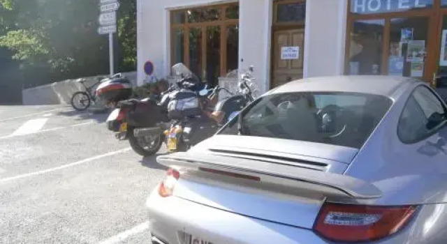 Hotel des Voyageurs, Prenota Hotel La Motte-Chalancon 