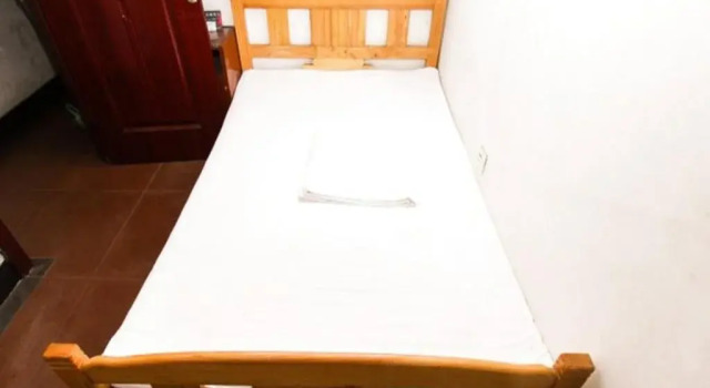Xuancheng Jingxian Hehuatang Business Inn, Rezervasyon Otel Jingxian otoparklı oteller, Otopark