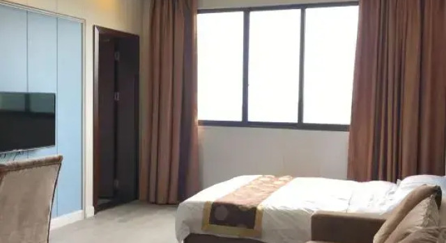 Люкс Deluxe Stone pillars Tiantian Pearl Hotel