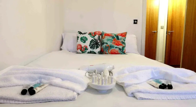 Fiveways City View Apartment