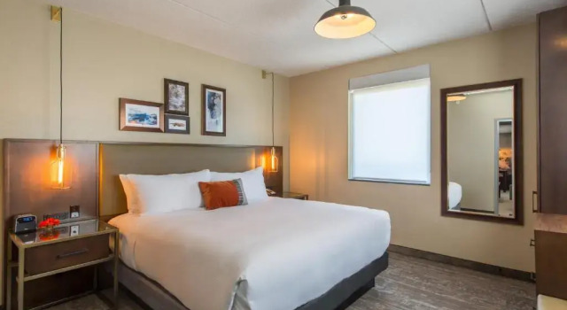 Люкс Hotel Saranac, Curio Collection By Hilton