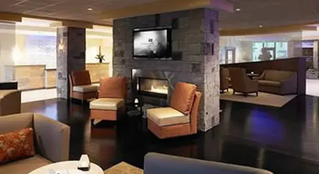 Люкс с видом на город The Strathallan Rochester Hotel & Spa, Tapestry by Hilton
