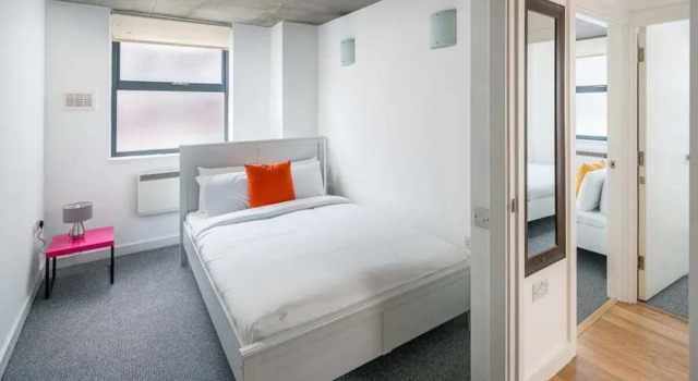 Stylish 3 Bed Flat In Shoreditch - 5 Mins To Tube