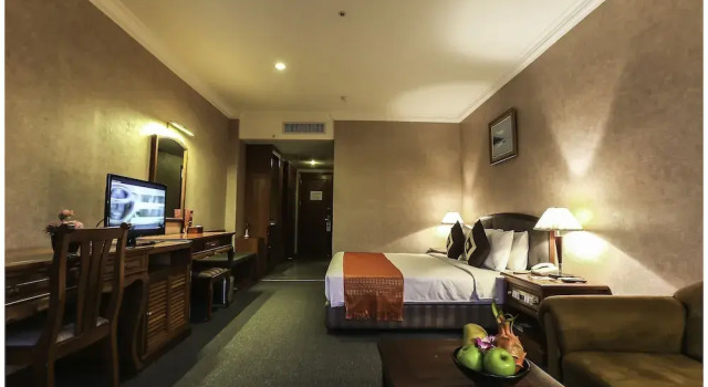 Двухместный номер Superior с балконом Angkor Howard Hotel