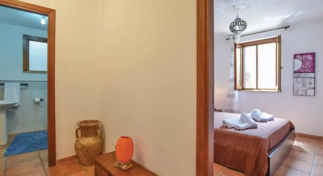 Beautiful Home in Custonaci With 4 Bedrooms, Wifi and Outdoor Swimming Pool, Book Hotel Hotels in Sicily with a Pool, Swimming Pool