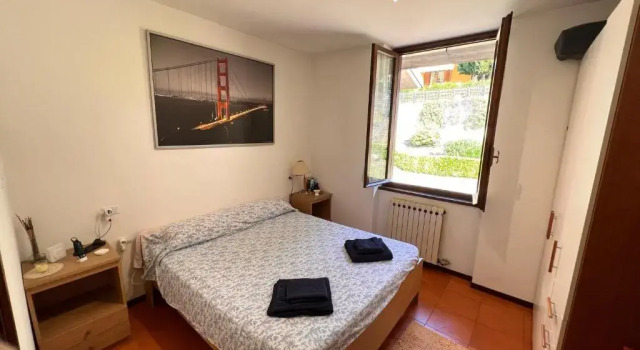 Bilocale fronte lago Gimmy's House, Prenota Appartamento Ranzanico Lombardia