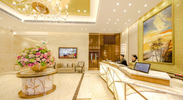 Royal Dragon Hotel