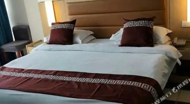 Xingang Express Hotel, Varaa Hotelli Yichang Hubei