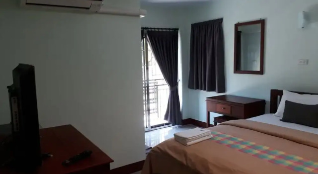 Chomthong Boutique House, Rezerwuj Boutique Hotel Hotele w Ban Luang z parkingiem, Parking