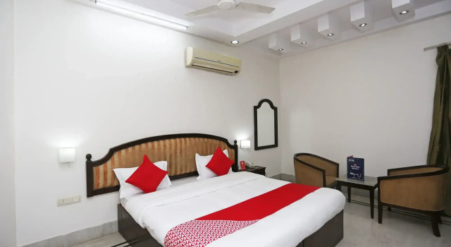 OYO 24023 Sunshine Residency