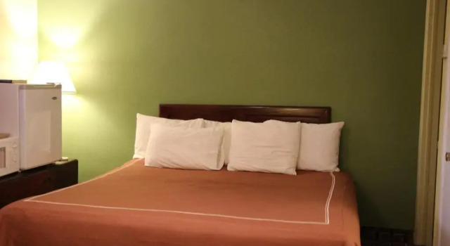 Номер Standard New Red Carpet