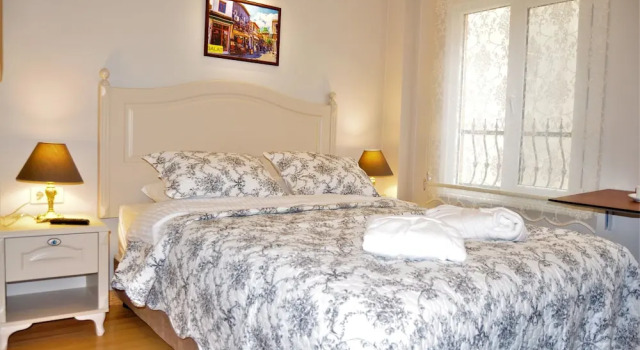 Emil House Apart Hotel