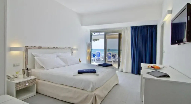 Hotel Miramare, Book Hotel Hotels in Sicily with a Pool, Swimming Pool