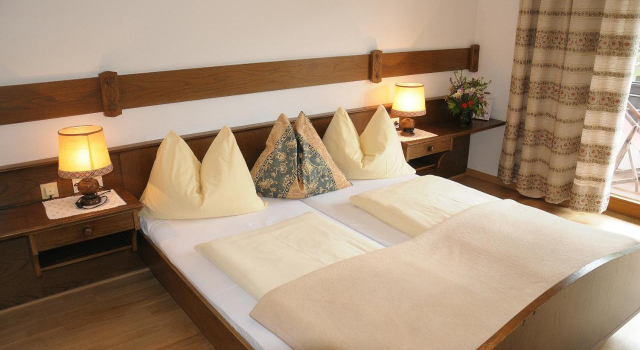Waldpension Putz, Book Hotel Dellach im Drautal Nassfeld