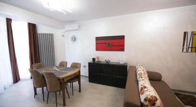 Apartament Relax 2 Alezzi, Varaa Huoneisto Hotellit Mamaia-Sat pysäköinnillä, Pysäköinti