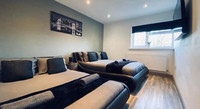 Birmingham Modern & Stylish 3 Bedroom House, Забронировать Отель Бирмингем Уэст-Мидлендс, рядом с Стадион «Сент-Эндрюс»